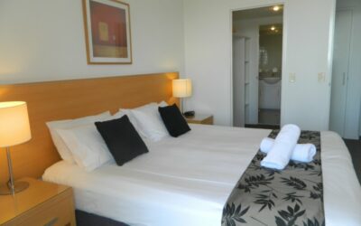 COMFORTABLE APARTMENTS IN BURLEIGH HEADS