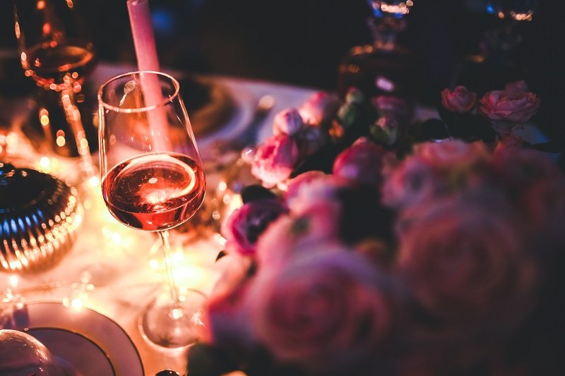 glass-of-rose-wine