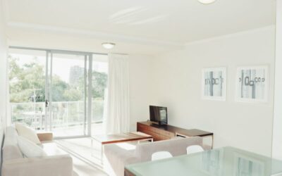 FURNISHED BURLEIGH HEADS APARTMENTS – WELCOMING ALL ESSENTIAL WORKERS