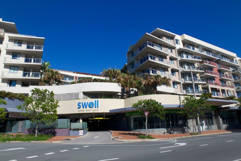 swell resort accommodation entrance