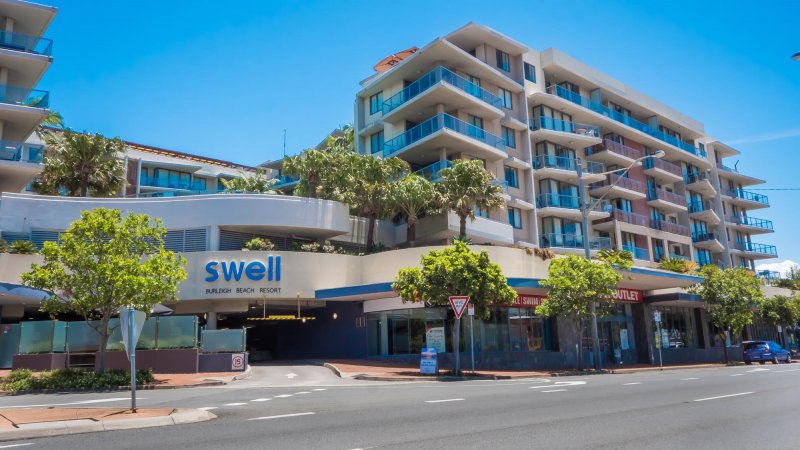 swell resort entrance