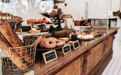 8 Places to Eat in Burleigh Heads + Spring Events